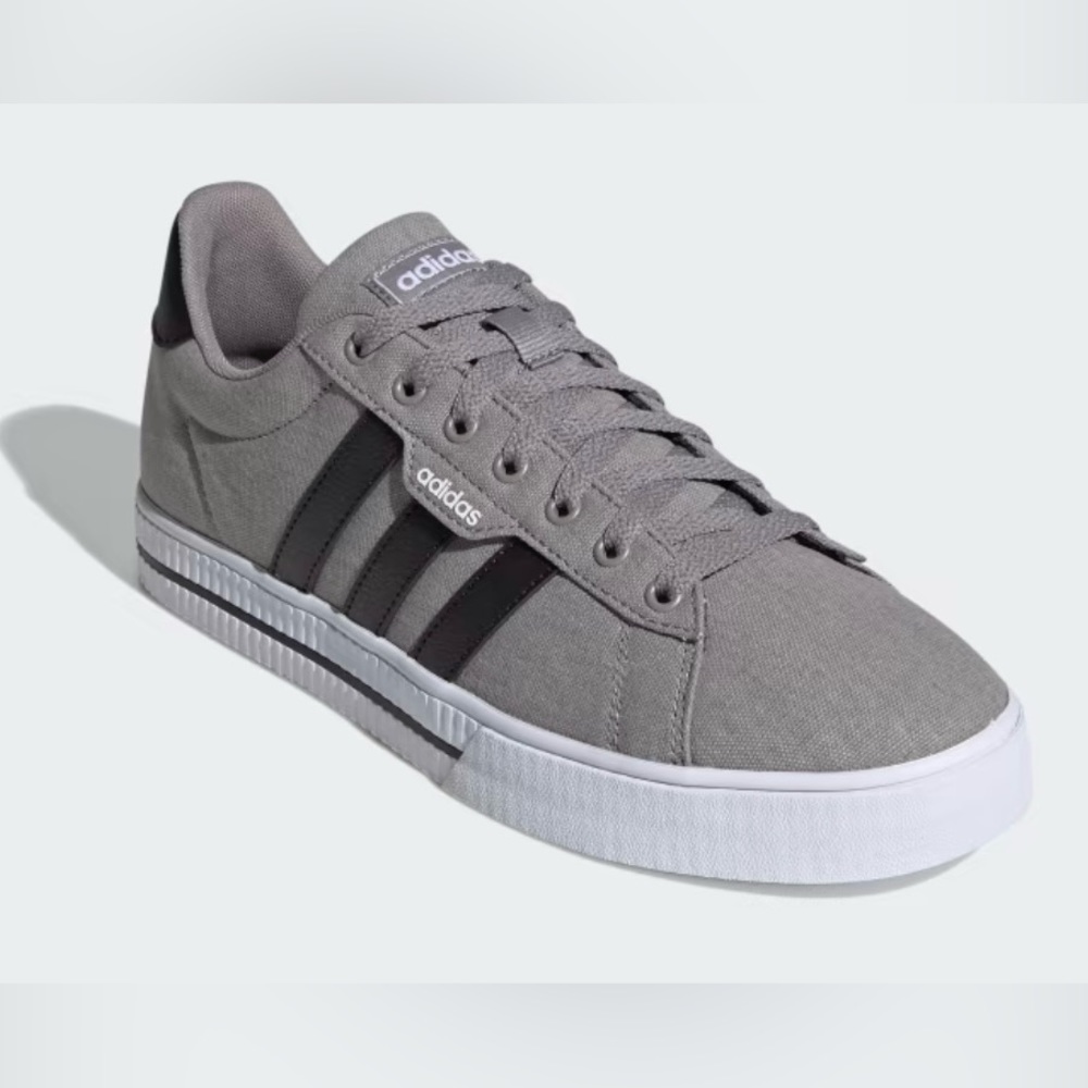 Men’s size 9, Adidas Daily 3.0 shoes